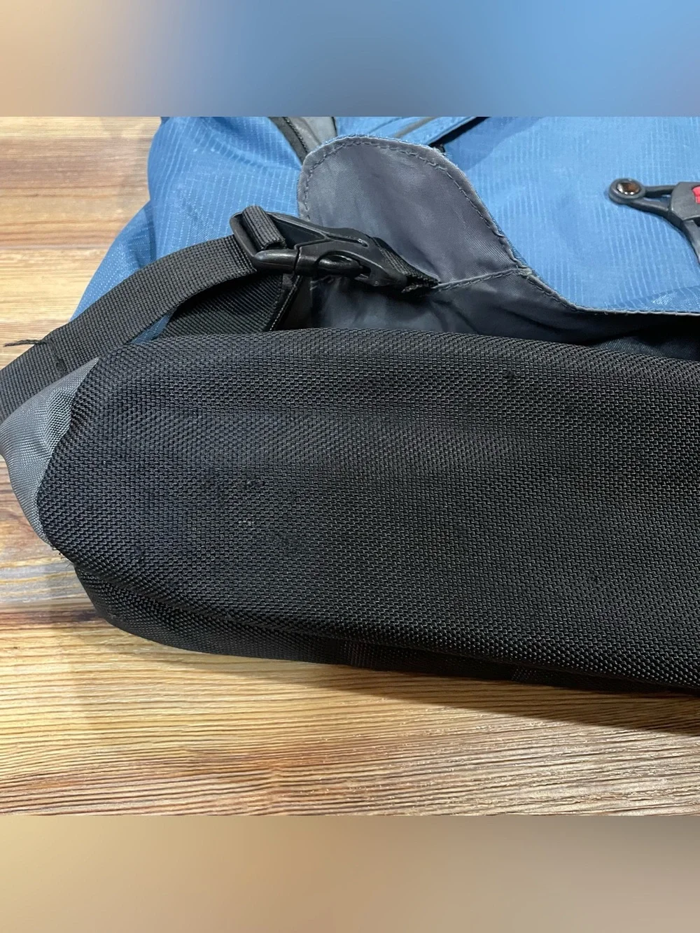 Victorinox Swiss Army Messenger Bag Blue Canvas School Office Commute Backpack